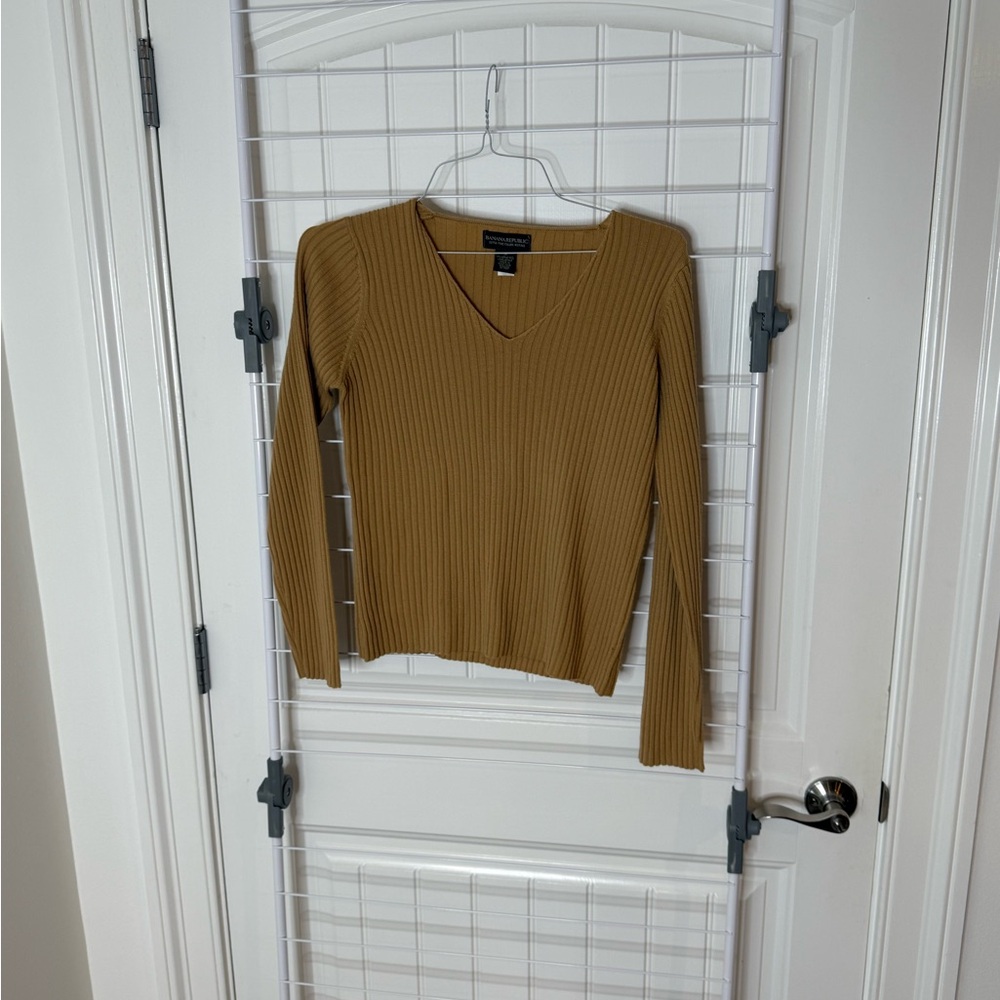 Banana Republic Merino Wool Sweater in Tan